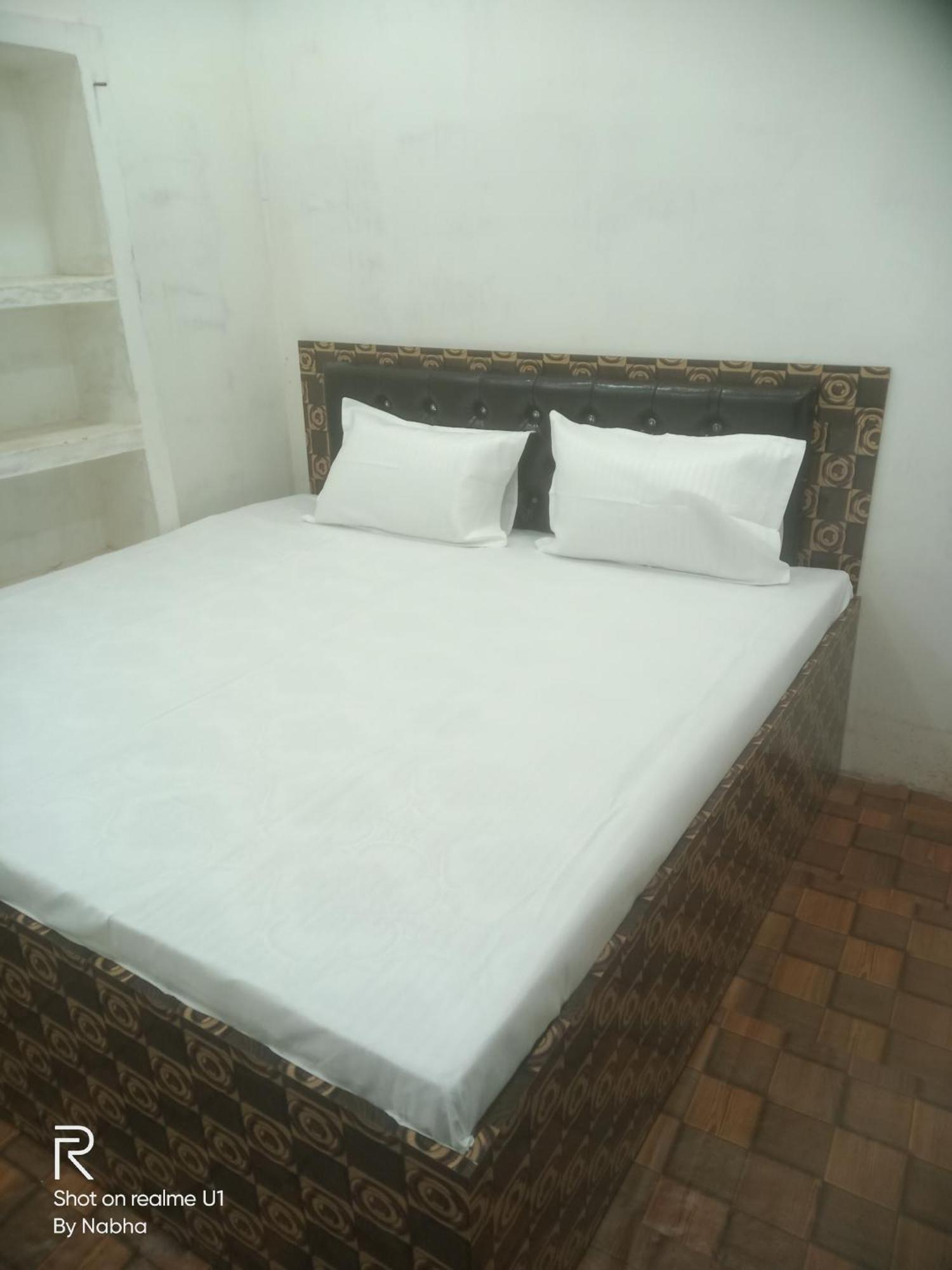 Shivaay Home Stay Varanasi Dış mekan fotoğraf