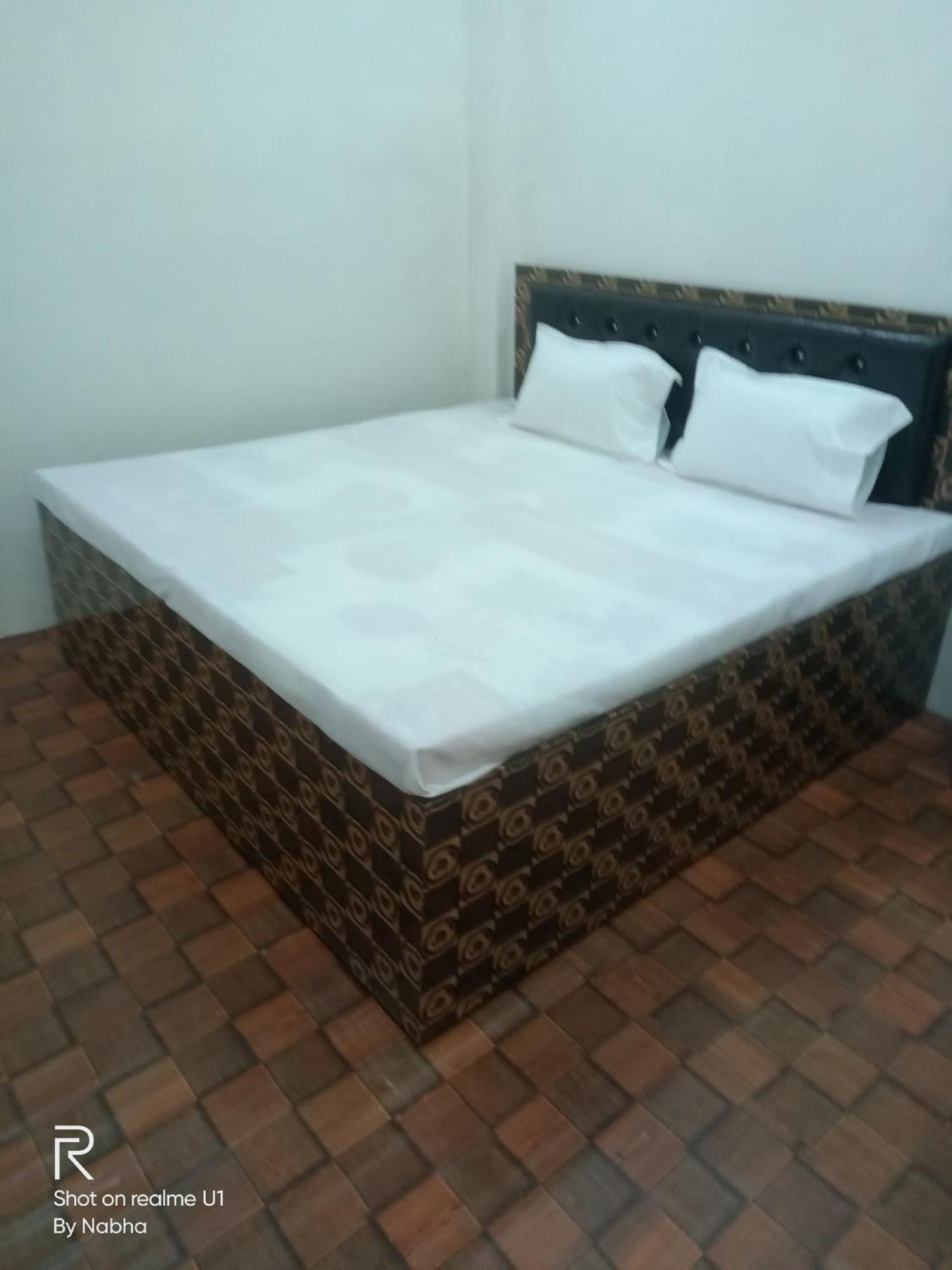Shivaay Home Stay Varanasi Dış mekan fotoğraf