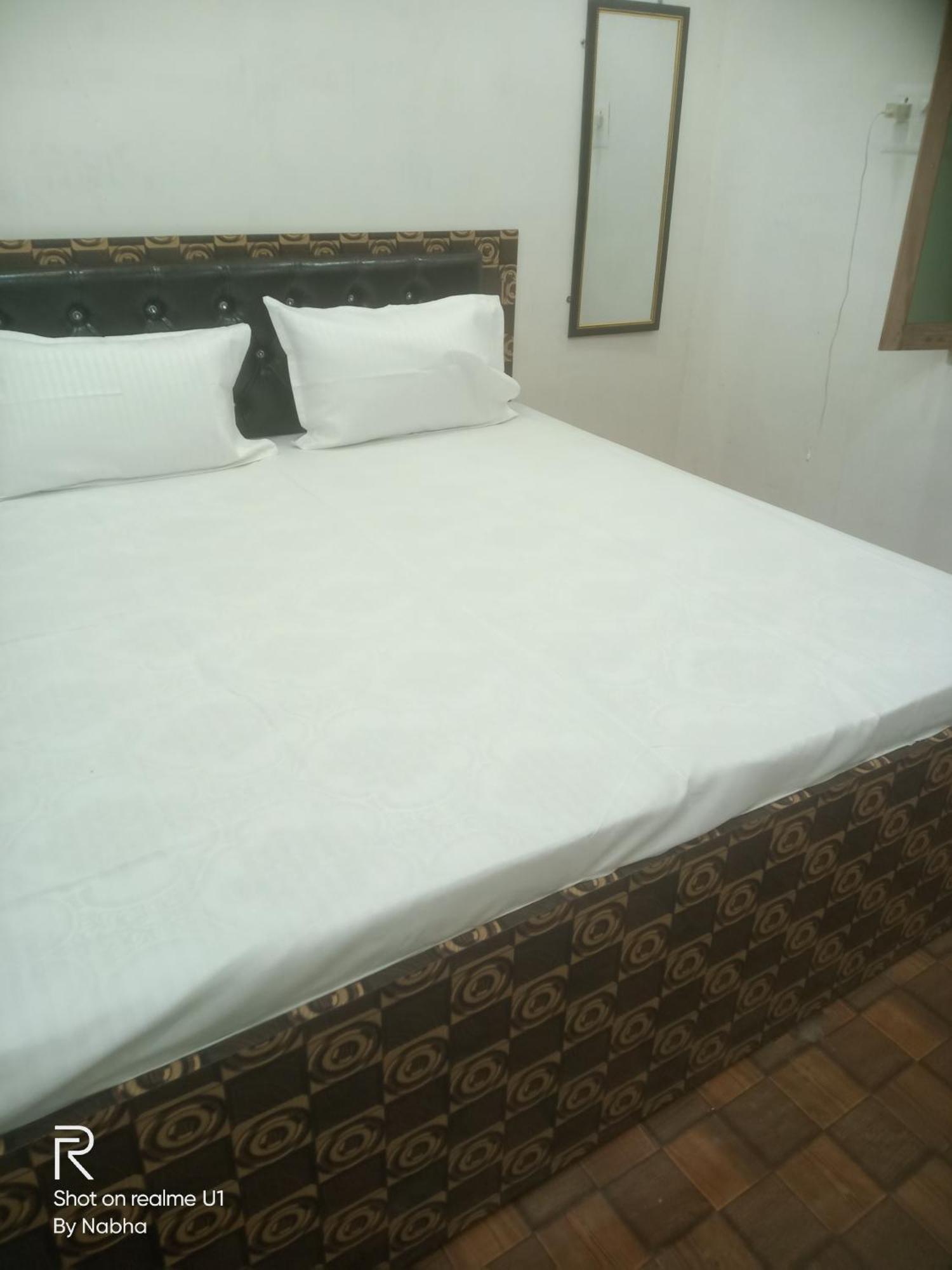Shivaay Home Stay Varanasi Dış mekan fotoğraf