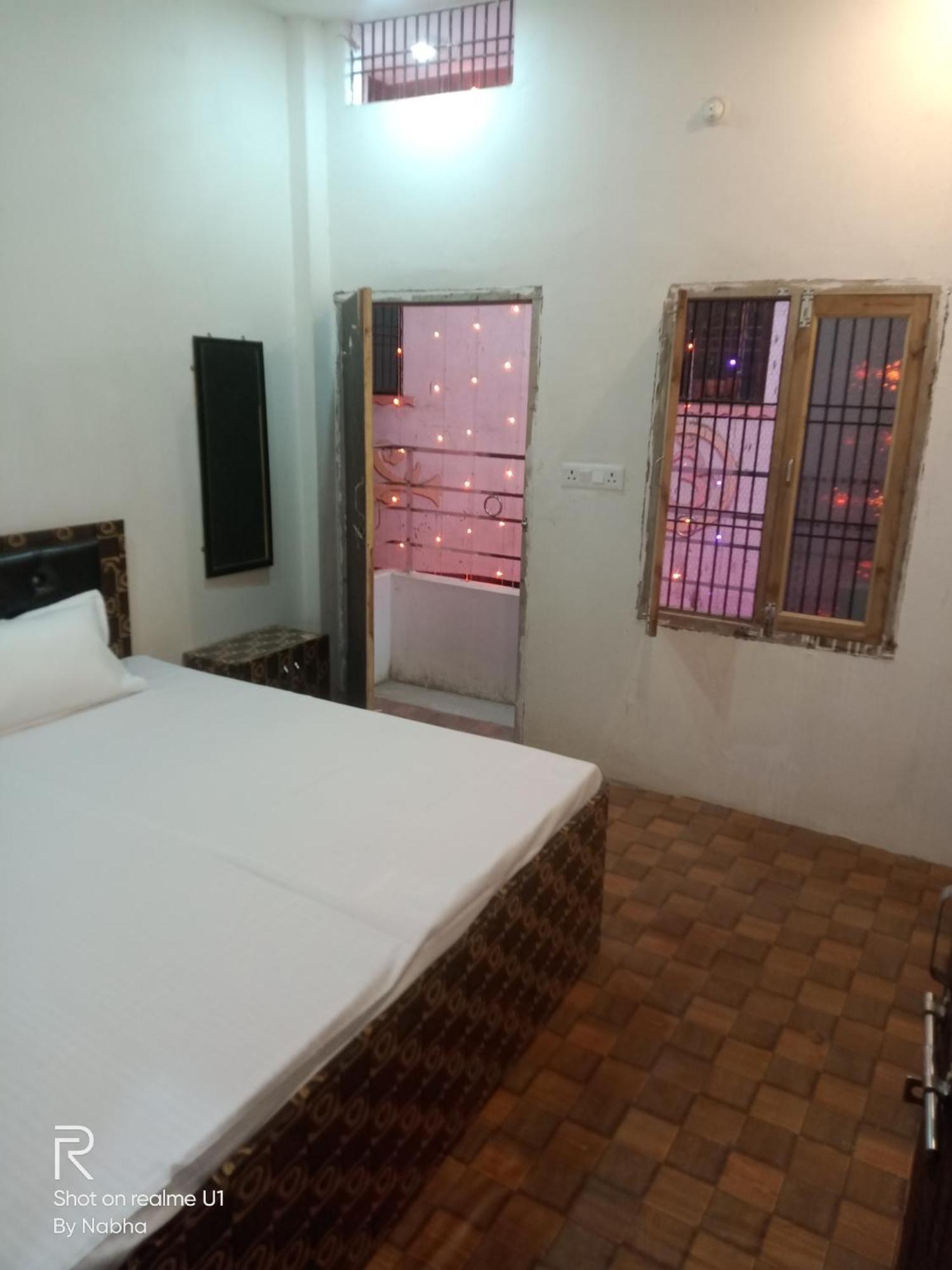 Shivaay Home Stay Varanasi Dış mekan fotoğraf